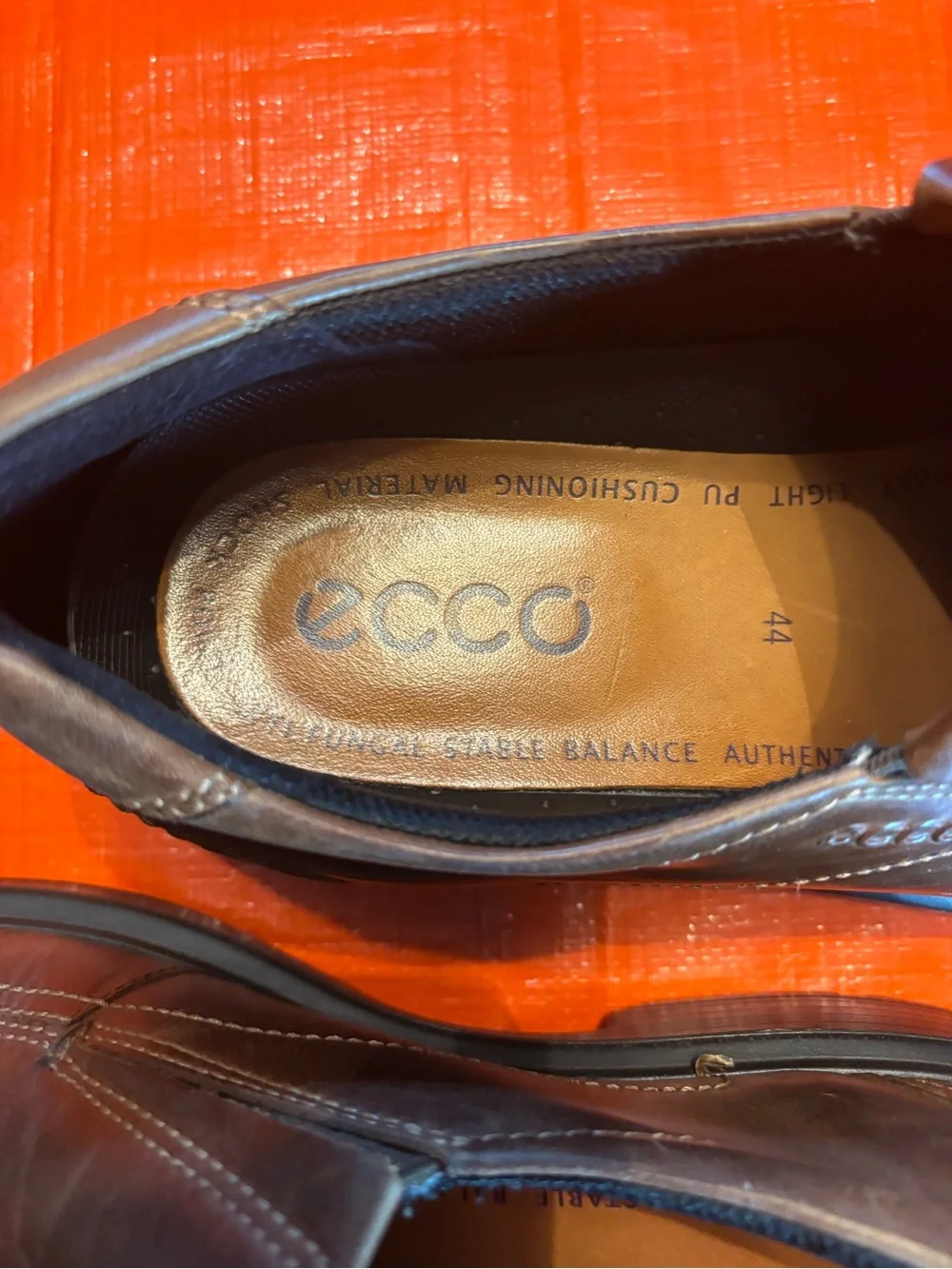 Ecco smooth dark